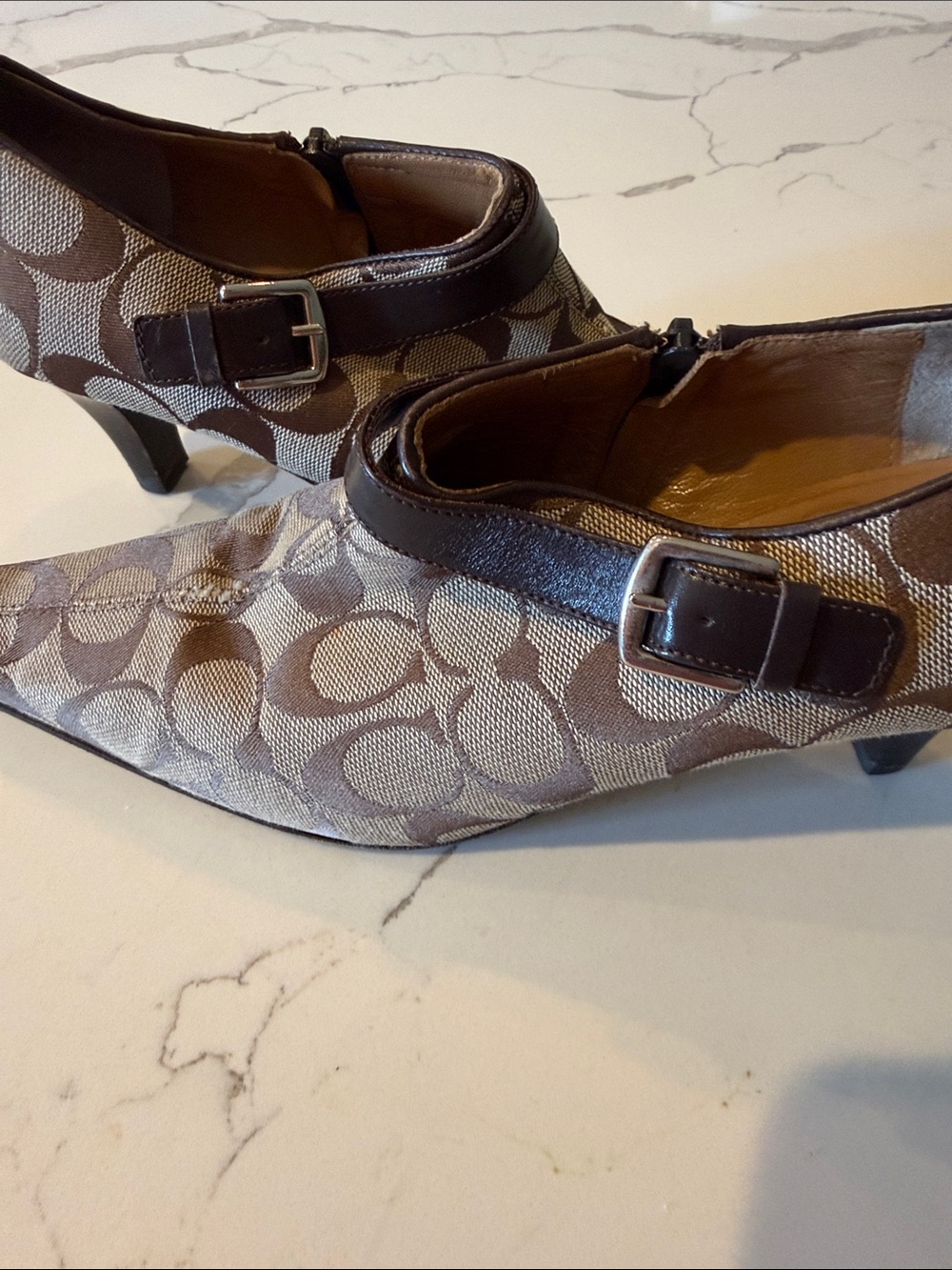 Coach Brown Signature Canvas Pointed Toe shootie Heels Made in Italy 7.5 - Picture 5 of 7